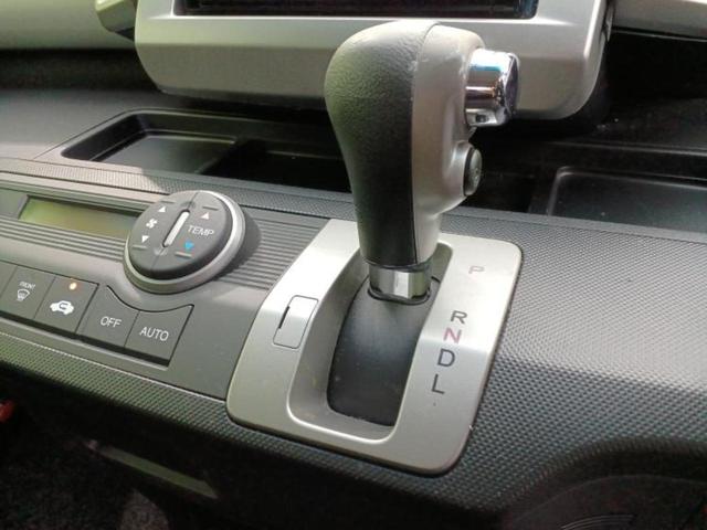 フリード Ｇエアロ　新品タイヤ／純正　ＳＤナビ／フリップダウンモニター／両側電動スライドドア／ドライブレコーダー　前後／ヘッドランプ　ＨＩＤ／ＥＴＣ／ＥＢＤ付ＡＢＳ／バックモニター／ワンセグＴＶ／ＤＶＤ　バックカメラ（17枚目）