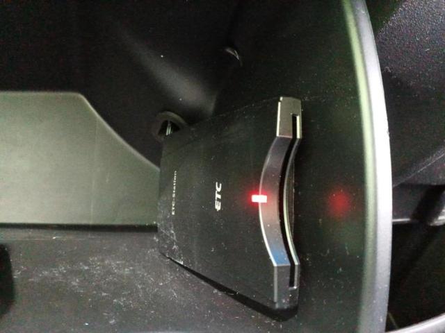 フリード Ｇエアロ　新品タイヤ／純正　ＳＤナビ／フリップダウンモニター／両側電動スライドドア／ドライブレコーダー　前後／ヘッドランプ　ＨＩＤ／ＥＴＣ／ＥＢＤ付ＡＢＳ／バックモニター／ワンセグＴＶ／ＤＶＤ　バックカメラ（18枚目）