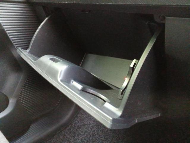 フリード Ｇエアロ　新品タイヤ／純正　ＳＤナビ／フリップダウンモニター／両側電動スライドドア／ドライブレコーダー　前後／ヘッドランプ　ＨＩＤ／ＥＴＣ／ＥＢＤ付ＡＢＳ／バックモニター／ワンセグＴＶ／ＤＶＤ　バックカメラ（31枚目）