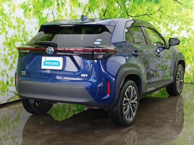 ヤリスクロス ハイブリッドＺ　保証書／ディスプレイオーディオ＋ナビ８インチ／衝突安全装置／シートヒーター　前席／パノラミックビューモニター／車線逸脱防止支援システム／シート　ハーフレザー／ドライブレコーダー　前後　全周囲カメラ（3枚目）