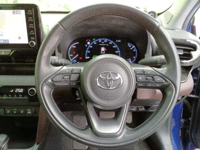 ヤリスクロス ハイブリッドＺ　保証書／ディスプレイオーディオ＋ナビ８インチ／衝突安全装置／シートヒーター　前席／パノラミックビューモニター／車線逸脱防止支援システム／シート　ハーフレザー／ドライブレコーダー　前後　全周囲カメラ（13枚目）