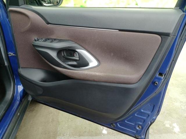 ヤリスクロス ハイブリッドＺ　保証書／ディスプレイオーディオ＋ナビ８インチ／衝突安全装置／シートヒーター　前席／パノラミックビューモニター／車線逸脱防止支援システム／シート　ハーフレザー／ドライブレコーダー　前後　全周囲カメラ（20枚目）