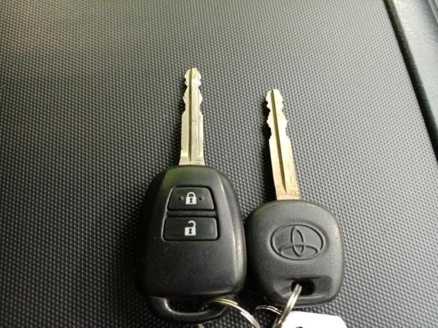 ハイエースバン ４ＷＤロングＤＸ　ＧＬパッケージ　新品タイヤ／純正　ＳＤナビ／ヘッドランプ　ＬＥＤ／Ｂｌｕｅｔｏｏｔｈ接続／ＥＴＣ／ＥＢＤ付ＡＢＳ／バックモニター／フルセグＴＶ／アルミホイール　ＴＲＤ　１５インチ／パワーウインドウ　バックカメラ（30枚目）