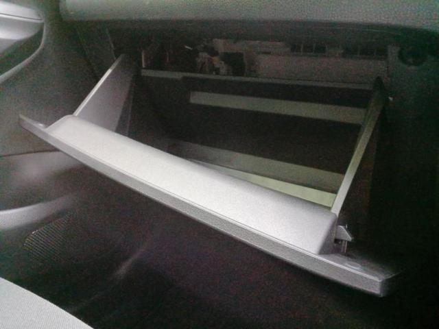 ヤリス ハイブリッドＧ　保証書／ディスプレイオーディオ＋ナビ８インチ／衝突安全装置／パノラミックビューモニター／車線逸脱防止支援システム／ヘッドランプ　ＬＥＤ／Ｂｌｕｅｔｏｏｔｈ接続／ＥＴＣ／ＥＢＤ付ＡＢＳ　全周囲カメラ（29枚目）