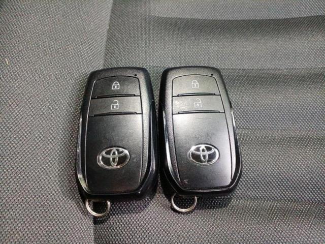 ヤリス ハイブリッドＧ　保証書／ディスプレイオーディオ＋ナビ８インチ／衝突安全装置／パノラミックビューモニター／車線逸脱防止支援システム／ヘッドランプ　ＬＥＤ／Ｂｌｕｅｔｏｏｔｈ接続／ＥＴＣ／ＥＢＤ付ＡＢＳ　全周囲カメラ（32枚目）