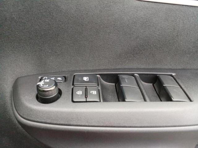 ヤリス ハイブリッドＧ　保証書／ディスプレイオーディオ＋ナビ８インチ／衝突安全装置／パノラミックビューモニター／車線逸脱防止支援システム／ヘッドランプ　ＬＥＤ／Ｂｌｕｅｔｏｏｔｈ接続／ＥＴＣ／ＥＢＤ付ＡＢＳ　全周囲カメラ（39枚目）