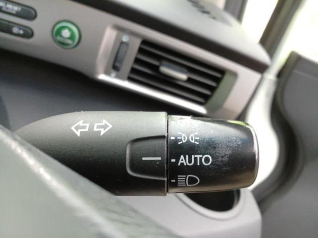 フリード Gジャストセレクション 純正 SDナビ/両側電動スライドドア/ヘッドランプ HID/ETC/EBD付ABS/横滑り防止装置/ワンセグTV/パワーウインドウ/エンジンスタートボタン/キーレスエントリー/オートエアコン(15枚目)