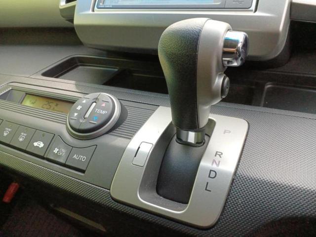 フリード Gジャストセレクション 純正 SDナビ/両側電動スライドドア/ヘッドランプ HID/ETC/EBD付ABS/横滑り防止装置/ワンセグTV/パワーウインドウ/エンジンスタートボタン/キーレスエントリー/オートエアコン(17枚目)