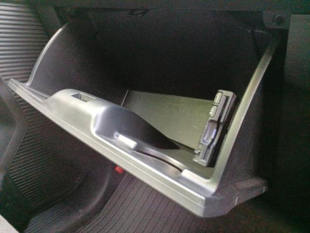 フリード Gジャストセレクション 純正 SDナビ/両側電動スライドドア/ヘッドランプ HID/ETC/EBD付ABS/横滑り防止装置/ワンセグTV/パワーウインドウ/エンジンスタートボタン/キーレスエントリー/オートエアコン(32枚目)