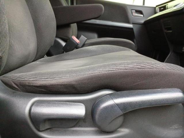 フリード Gジャストセレクション 純正 SDナビ/両側電動スライドドア/ヘッドランプ HID/ETC/EBD付ABS/横滑り防止装置/ワンセグTV/パワーウインドウ/エンジンスタートボタン/キーレスエントリー/オートエアコン(40枚目)