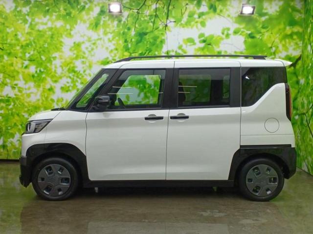 デリカミニ Ｇ　保証書／イーアシスト（ミツビシ）／電動スライドドア／シートヒーター　前席／車線逸脱防止支援システム／シート　ハーフレザー／ヘッドランプ　ＬＥＤ／ＥＢＤ付ＡＢＳ／横滑り防止装置／アイドリングストップ（2枚目）