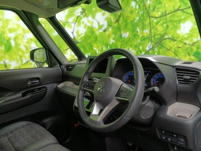 デリカミニ Ｇ　保証書／イーアシスト（ミツビシ）／電動スライドドア／シートヒーター　前席／車線逸脱防止支援システム／シート　ハーフレザー／ヘッドランプ　ＬＥＤ／ＥＢＤ付ＡＢＳ／横滑り防止装置／アイドリングストップ（4枚目）