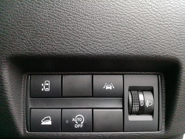 デリカミニ Ｇ　保証書／イーアシスト（ミツビシ）／電動スライドドア／シートヒーター　前席／車線逸脱防止支援システム／シート　ハーフレザー／ヘッドランプ　ＬＥＤ／ＥＢＤ付ＡＢＳ／横滑り防止装置／アイドリングストップ（15枚目）