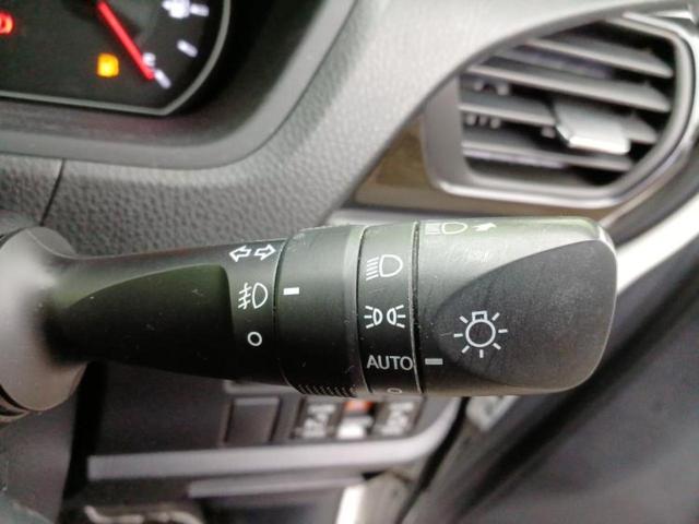 ノア Ｓｉダブルバイビー２　保証書／純正　１０インチ　ＳＤナビ／フリップダウンモニター／衝突安全装置／両側電動スライドドア／車線逸脱防止支援システム／シート　ハーフレザー／ドライブレコーダー　純正／ＵＳＢジャック　バックカメラ（15枚目）