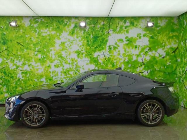 ８６ ＧＴリミテッド　新品タイヤ／純正　ＳＤナビ／シートヒーター　前席／シート　ハーフレザー／ドライブレコーダー　前後／ヘッドランプ　ＬＥＤ／ＵＳＢジャック／Ｂｌｕｅｔｏｏｔｈ接続／ＥＴＣ／ＥＢＤ付ＡＢＳ　バックカメラ（2枚目）