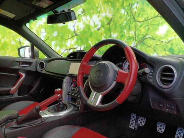 ８６ ＧＴリミテッド　新品タイヤ／純正　ＳＤナビ／シートヒーター　前席／シート　ハーフレザー／ドライブレコーダー　前後／ヘッドランプ　ＬＥＤ／ＵＳＢジャック／Ｂｌｕｅｔｏｏｔｈ接続／ＥＴＣ／ＥＢＤ付ＡＢＳ　バックカメラ（4枚目）