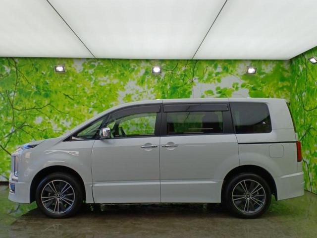 デリカＤ：５ ４ＷＤアーバンギアＧパワーパッケージ　純正　１０インチ　ナビ／イーアシスト（ミツビシ）／両側電動スライドドア／シートヒーター　前席／車線逸脱防止支援システム／シート　合皮／電動バックドア／オートステップ／ドライブレコーダー　社外　ターボ（2枚目）