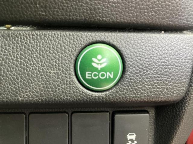 フィット 13G・Sパッケージ 純正 SDナビ/ヘッドランプ HID/ETC/EBD付ABS/横滑り防止装置/アイドリングストップ/ワンセグTV/エアバッグ 運転席/エアバッグ 助手席/MTモード付き HIDヘッドライト(25枚目)