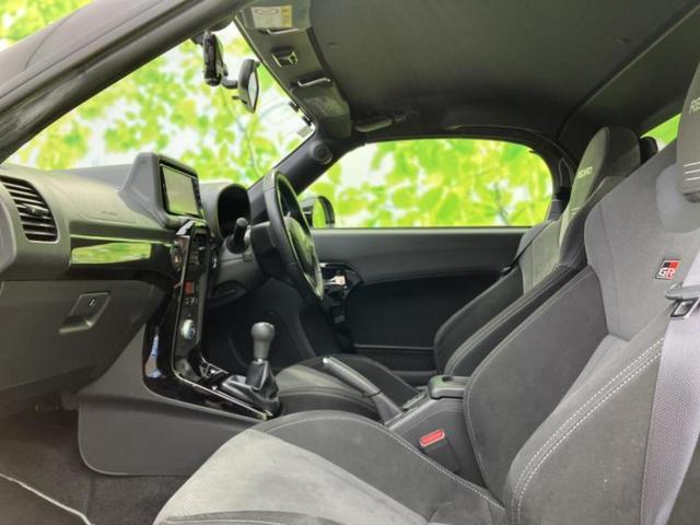 コペン ＧＲスポーツ　新品タイヤ／純正　ＳＤナビ／シートヒーター　前席／ドライブレコーダー　３６０°／ヘッドランプ　ＬＥＤ／Ｂｌｕｅｔｏｏｔｈ接続／ＥＴＣ／ＥＢＤ付ＡＢＳ／横滑り防止装置／フルセグＴＶ／ＤＶＤ　ＤＶＤ再生（5枚目）