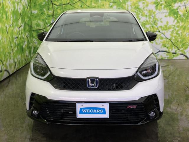 フィット ｅＨＥＶ　ＲＳ　保証書／ディスプレイオーディオ８インチ／デジタルインナーミラー／衝突安全装置／車線逸脱防止支援システム／ヘッドランプ　ＬＥＤ／ＥＴＣ／ＥＢＤ付ＡＢＳ／横滑り防止装置／アイドリングストップ　ＴＶ（44枚目）