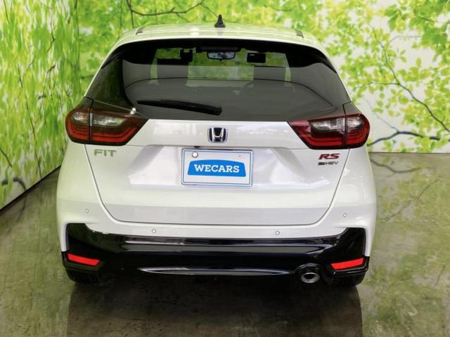 フィット ｅＨＥＶ　ＲＳ　保証書／ディスプレイオーディオ８インチ／デジタルインナーミラー／衝突安全装置／車線逸脱防止支援システム／ヘッドランプ　ＬＥＤ／ＥＴＣ／ＥＢＤ付ＡＢＳ／横滑り防止装置／アイドリングストップ　ＴＶ（45枚目）