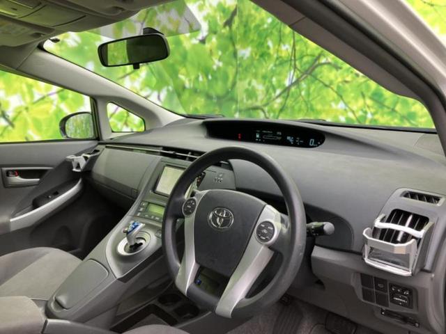 プリウス Ｓツーリングセレクション　新品タイヤ／保証書／純正　ＳＤナビ／ＥＴＣ／ＥＢＤ付ＡＢＳ／横滑り防止装置／アイドリングストップ／ワンセグＴＶ／エアバッグ　運転席／エアバッグ　助手席／エアバッグ　サイド　盗難防止装置（4枚目）