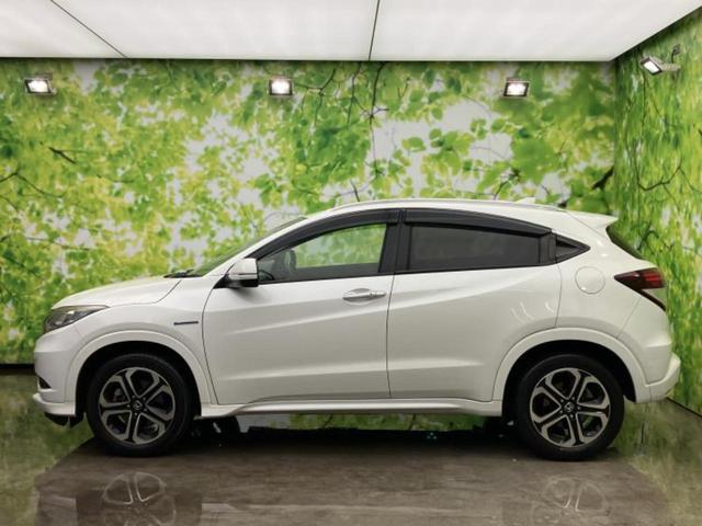 ヴェゼル ハイブリッドZ 新品タイヤ/純正 SDナビ/衝突安全装置/シートヒーター/シート ハーフレザー/ヘッドランプ LED/ETC/EBD付ABS/横滑り防止装置/アイドリングストップ/フルセグTV/ルーフレール(2枚目)