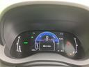 ハイブリッドＺ　保証書／ディスプレイオーディオ＋ナビ８インチ／シートヒーター／車線逸脱防止支援システム／シート　ハーフレザー／ヘッドランプ　ＬＥＤ／ＥＴＣ／ＥＢＤ付ＡＢＳ／横滑り防止装置　バックカメラ　ワンオーナー（13枚目）