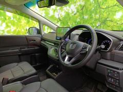 「この車の写真をもっと見たい」「状態が気になる」「この装備はついている？」どんな小さな疑問でもお気軽にお問い合わせください！ 4