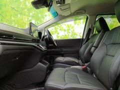 ＷＥＣＡＲＳでは各商談席に大型モニターをご用意しております！見やすい大画面でゆったりと全国の在庫をご覧いただけます！是非ご来店お待ちしております！ 7