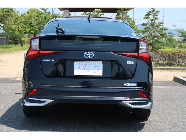 Aプレミアム モデリスタエアロ 18inホイール サンルーフ 黒革シート 9型ナビ シートヒーター エアーシート ETC Bluetooth レーダークルーズ パノラマミックビューモニター 安全装備搭載(8枚目)