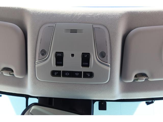 プリウス Ａプレミアム　ＴＲＤエアロ　サンルーフ　１７ｉｎホイール　本革シート　シートヒーター　９型ナビ　ドライブレコーダー　Ｂｌｕｅｔｏｏｔｈ　バックカメラ　レーダークルーズ　クリアランスソナー　オートハイビーム　禁煙車（48枚目）