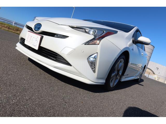 プリウス Ａプレミアム　ＴＲＤエアロ　サンルーフ　１７ｉｎホイール　本革シート　シートヒーター　９型ナビ　ドライブレコーダー　Ｂｌｕｅｔｏｏｔｈ　バックカメラ　レーダークルーズ　クリアランスソナー　オートハイビーム　禁煙車（53枚目）