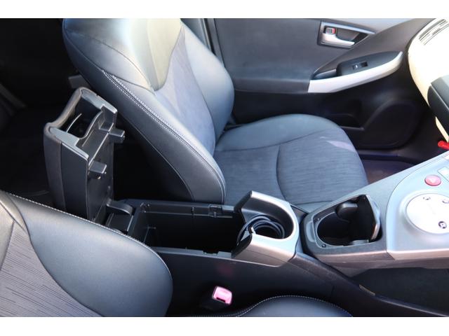 プリウス Ｇツーリングセレクション　モデリスタエアロ　車高調　４本出マフラーカッター　サンルーフ　ハーフレザーシート　アルパイン９型ナビ　アルパインアンプ　デジタルインナーミラー　ドライブレコーダー　クルーズコントロール　スロコン（57枚目）