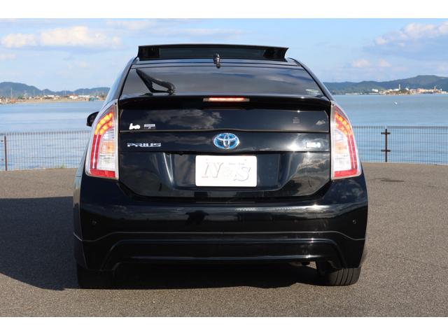 プリウス Gツーリングセレクション 最終後期 フルエアロ ソーラーパネル付きサンルーフ 前後ドライブレコーダー 新品シートカバー コンビステアリング パワーシート 純正SDナビ Bカメラ ETC Bluetooth クルーズコントロール(5枚目)