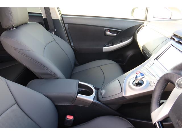 プリウス Gツーリングセレクション 最終後期 フルエアロ ソーラーパネル付きサンルーフ 前後ドライブレコーダー 新品シートカバー コンビステアリング パワーシート 純正SDナビ Bカメラ ETC Bluetooth クルーズコントロール(24枚目)