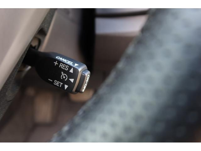 プリウス Gツーリングセレクション 最終後期 フルエアロ ソーラーパネル付きサンルーフ 前後ドライブレコーダー 新品シートカバー コンビステアリング パワーシート 純正SDナビ Bカメラ ETC Bluetooth クルーズコントロール(44枚目)