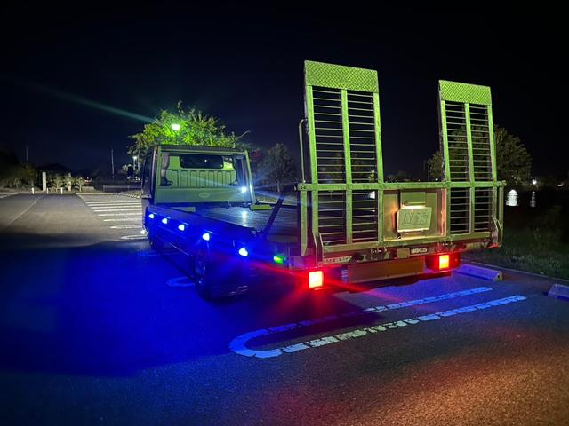 キャンター 　積載車　ユニック　ＮＥＯ５　ＵＣ－３５　ラジコン有り　ウィンチ　ＬＥＤ作業灯　ワンオーナー　メッキホイールカバー　フロントメッキパーツ　サイドマーカー　ディーゼルターボ　型式ＫＫ－ＦＥ８３ＤＧＮ（5枚目）