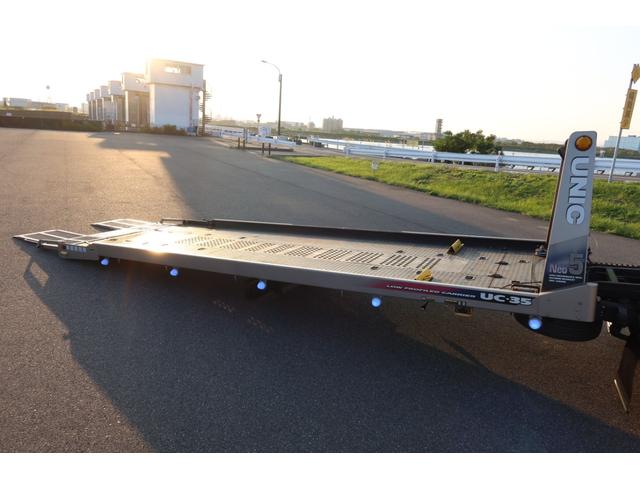 キャンター 　積載車　ユニック　ＮＥＯ５　ＵＣ－３５　ラジコン有り　ウィンチ　ＬＥＤ作業灯　ワンオーナー　メッキホイールカバー　フロントメッキパーツ　サイドマーカー　ディーゼルターボ　型式ＫＫ－ＦＥ８３ＤＧＮ（33枚目）