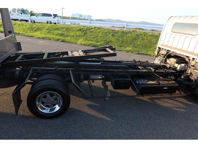 キャンター 　積載車　ユニック　ＮＥＯ５　ＵＣ－３５　ラジコン有り　ウィンチ　ＬＥＤ作業灯　ワンオーナー　メッキホイールカバー　フロントメッキパーツ　サイドマーカー　ディーゼルターボ　型式ＫＫ－ＦＥ８３ＤＧＮ（45枚目）
