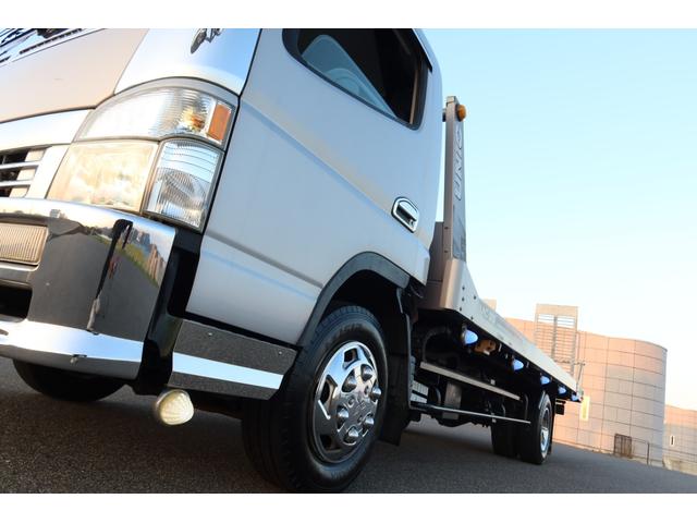 キャンター 　積載車　ユニック　ＮＥＯ５　ＵＣ－３５　ラジコン有り　ウィンチ　ＬＥＤ作業灯　ワンオーナー　メッキホイールカバー　フロントメッキパーツ　サイドマーカー　ディーゼルターボ　型式ＫＫ－ＦＥ８３ＤＧＮ（70枚目）