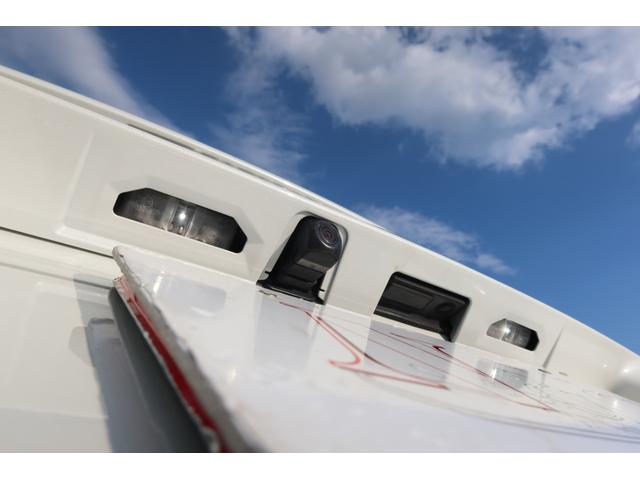 プリウス Ａプレミアム　禁煙車　４ＷＤ　四駆　モデリスタエアロ　サンルーフ　１７ｉｎホイール　本革シート　置くだけ充電　９型ナビ　バックカメラ　ＥＴＣ　ＬＥＤウェルカムランプ　レーダークルーズ　オートハイビーム　安全装備搭載（46枚目）