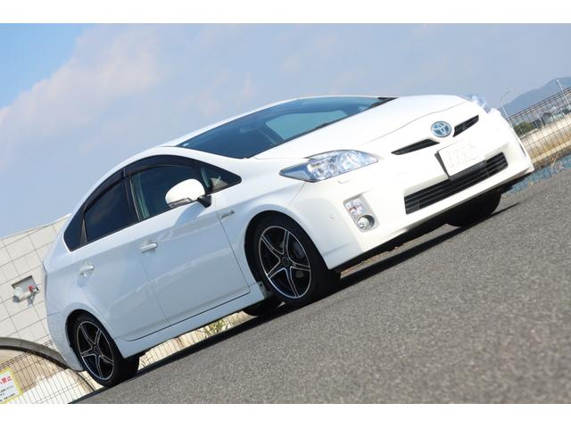 プリウス Ｇツーリングセレクションレザーパッケージ　ＨＶバッテリー交換済　レーダークルーズ　プリクラッシュセーフティ　１７インチホイール　ＡＵＸ　ＬＥＤヘッドライト　純正ナビ　バックカメラ　ＥＴＣ　Ｂｌｕｅｔｏｏｔｈ　本革シート　シートヒーター　ＨＵＤ（6枚目）