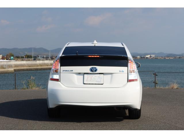 プリウス Ｇツーリングセレクションレザーパッケージ　ＨＶバッテリー交換済　レーダークルーズ　プリクラッシュセーフティ　１７インチホイール　ＡＵＸ　ＬＥＤヘッドライト　純正ナビ　バックカメラ　ＥＴＣ　Ｂｌｕｅｔｏｏｔｈ　本革シート　シートヒーター　ＨＵＤ（9枚目）