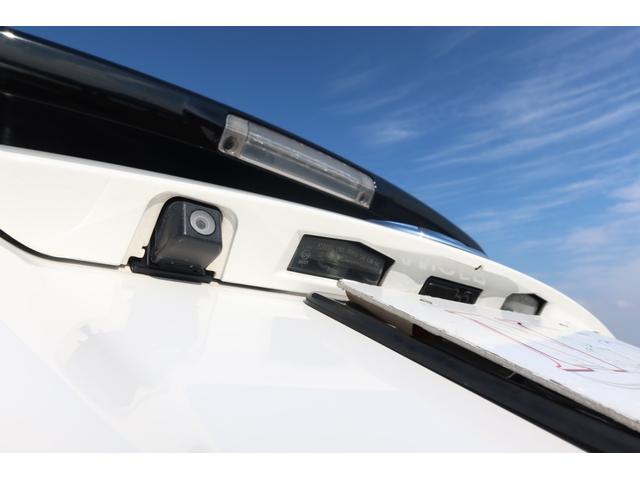 プリウス Ｇツーリングセレクションレザーパッケージ　ＨＶバッテリー交換済　レーダークルーズ　プリクラッシュセーフティ　１７インチホイール　ＡＵＸ　ＬＥＤヘッドライト　純正ナビ　バックカメラ　ＥＴＣ　Ｂｌｕｅｔｏｏｔｈ　本革シート　シートヒーター　ＨＵＤ（33枚目）