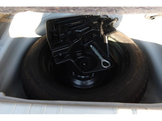 プリウス Ｇツーリングセレクションレザーパッケージ　ＨＶバッテリー交換済　レーダークルーズ　プリクラッシュセーフティ　１７インチホイール　ＡＵＸ　ＬＥＤヘッドライト　純正ナビ　バックカメラ　ＥＴＣ　Ｂｌｕｅｔｏｏｔｈ　本革シート　シートヒーター　ＨＵＤ（34枚目）