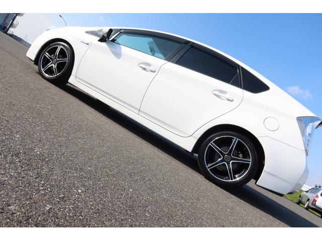 プリウス Ｇツーリングセレクションレザーパッケージ　ＨＶバッテリー交換済　レーダークルーズ　プリクラッシュセーフティ　１７インチホイール　ＡＵＸ　ＬＥＤヘッドライト　純正ナビ　バックカメラ　ＥＴＣ　Ｂｌｕｅｔｏｏｔｈ　本革シート　シートヒーター　ＨＵＤ（66枚目）