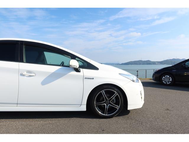 プリウス Ｇツーリングセレクションレザーパッケージ　ＨＶバッテリー交換済　レーダークルーズ　プリクラッシュセーフティ　１７インチホイール　ＡＵＸ　ＬＥＤヘッドライト　純正ナビ　バックカメラ　ＥＴＣ　Ｂｌｕｅｔｏｏｔｈ　本革シート　シートヒーター　ＨＵＤ（70枚目）