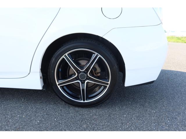 プリウス Ｇツーリングセレクションレザーパッケージ　ＨＶバッテリー交換済　レーダークルーズ　プリクラッシュセーフティ　１７インチホイール　ＡＵＸ　ＬＥＤヘッドライト　純正ナビ　バックカメラ　ＥＴＣ　Ｂｌｕｅｔｏｏｔｈ　本革シート　シートヒーター　ＨＵＤ（79枚目）