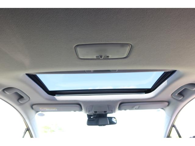 プリウス Ａプレミアム　寒冷地仕様　禁煙車　モデリスタエアロ　モデリスタホイール　サンルーフ　本革シート　９型ナビ　パノラミックビュー　ＵＳＢ　ＥＴＣ　レーダークルーズ　クリアランスソナー　オートハイビーム　安全装備搭載（23枚目）